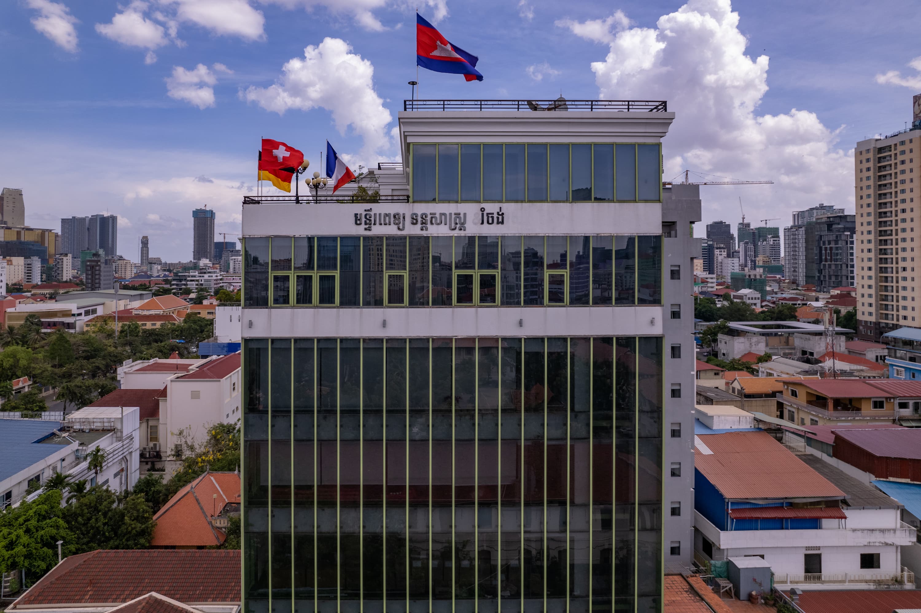 Roomchang Main Hospital, 2011
