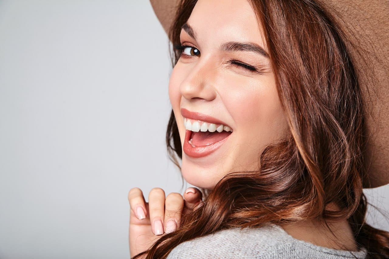 Cosmetic dentistry treatment at Roomchang Dental Hospital