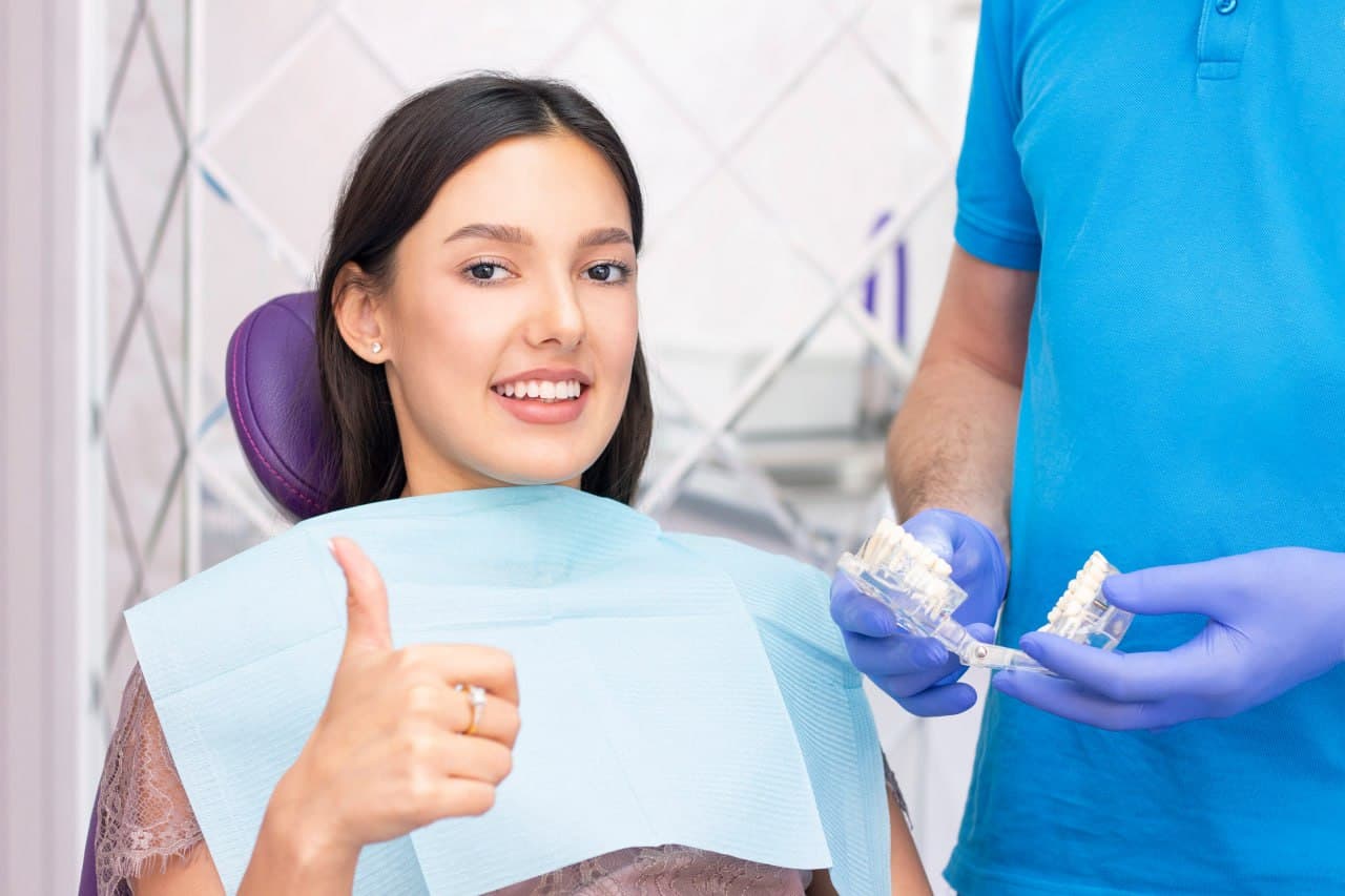 Dental crowns treatment at Roomchang Dental Hospital